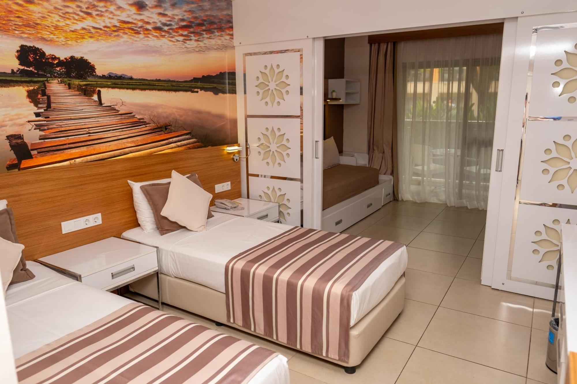 Holiday Village Tuerkiye Dalaman Esterno foto