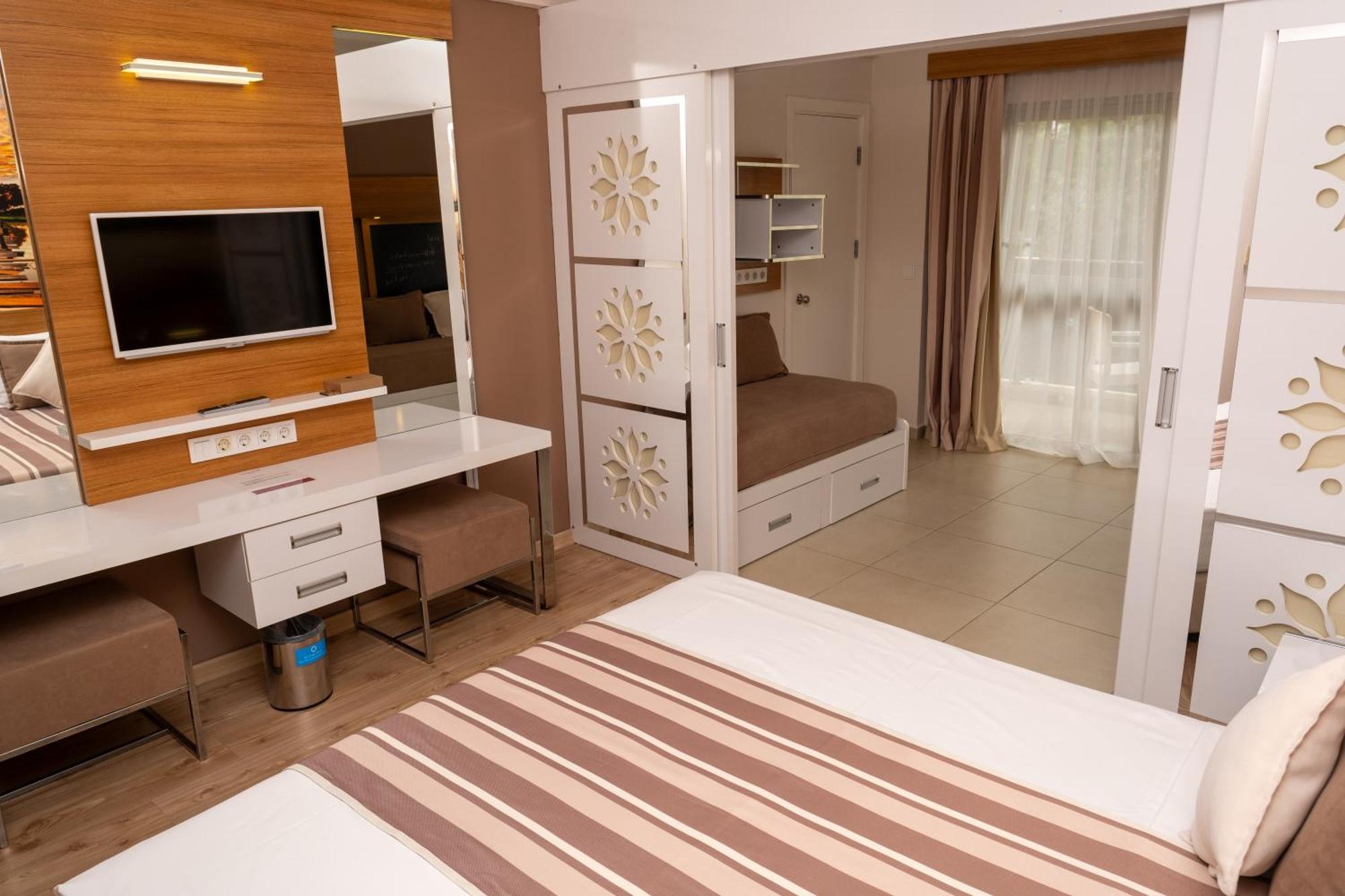 Holiday Village Tuerkiye Dalaman Esterno foto
